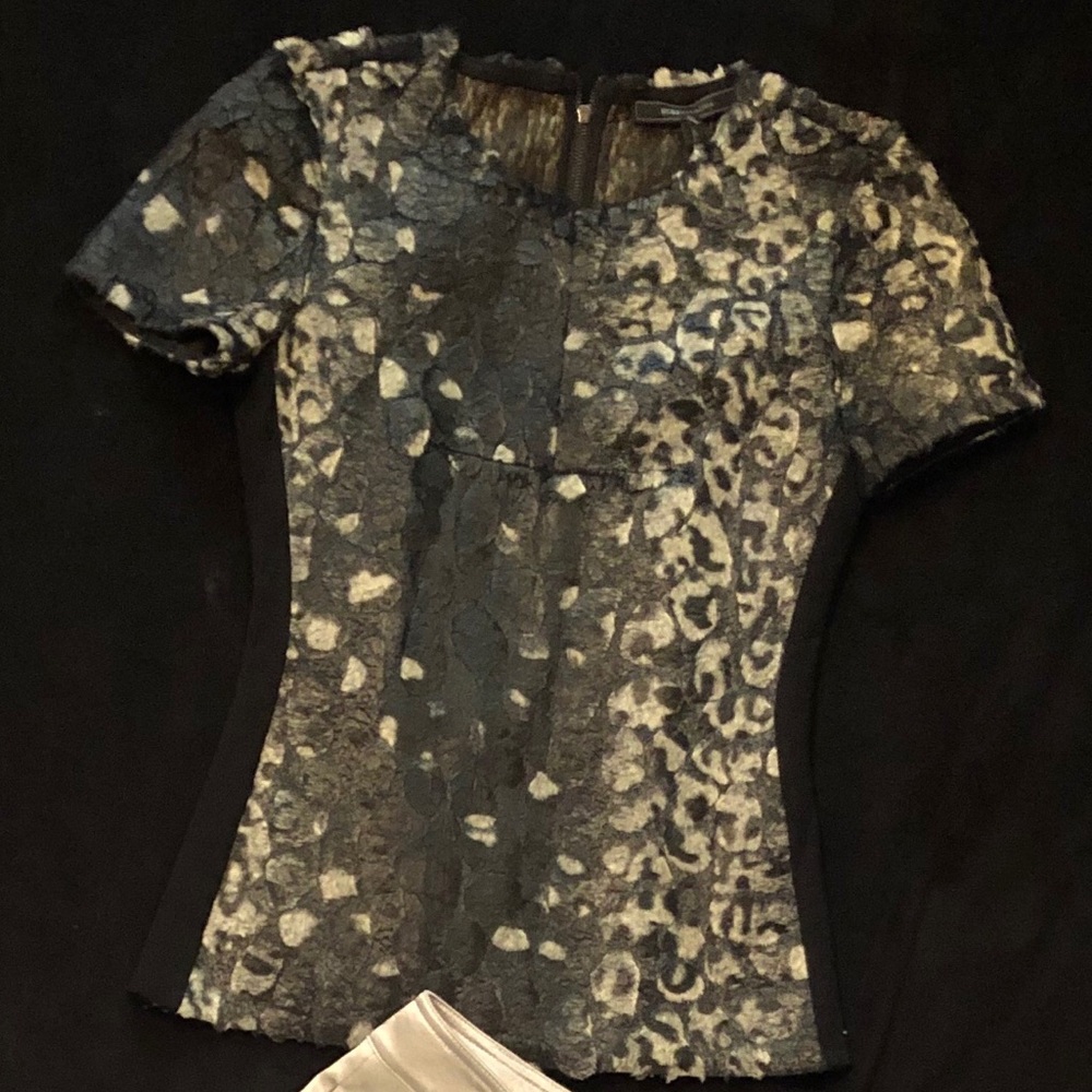 Bcbgmaxazria top